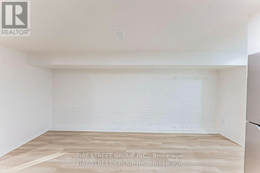 397 Kingston Road, Toronto, ON, M4L 1V1 - 17