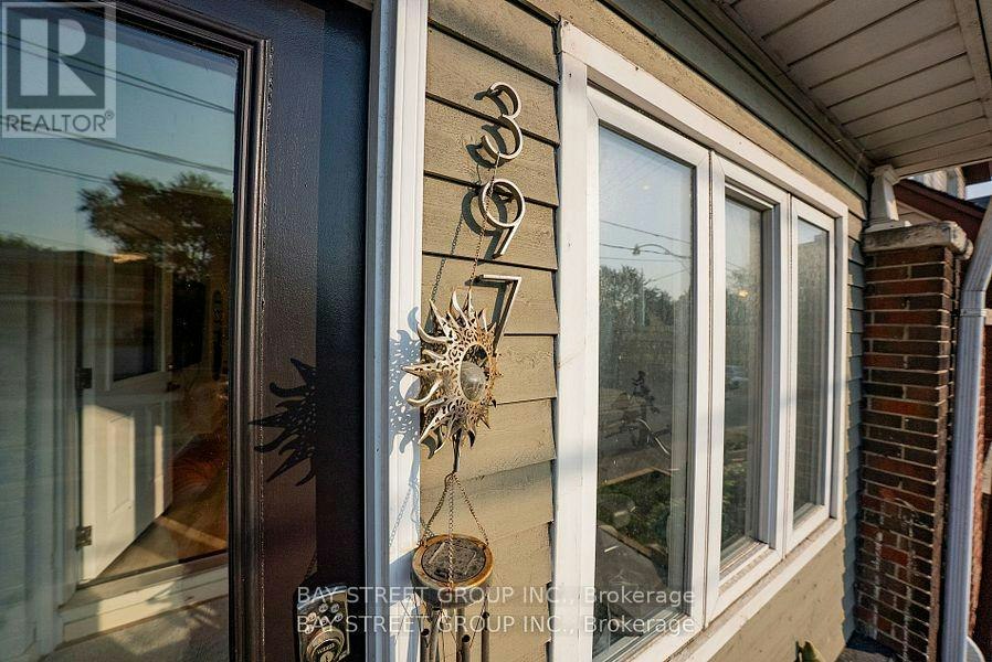 397 Kingston Road, Toronto, ON, M4L 1V1 - 2