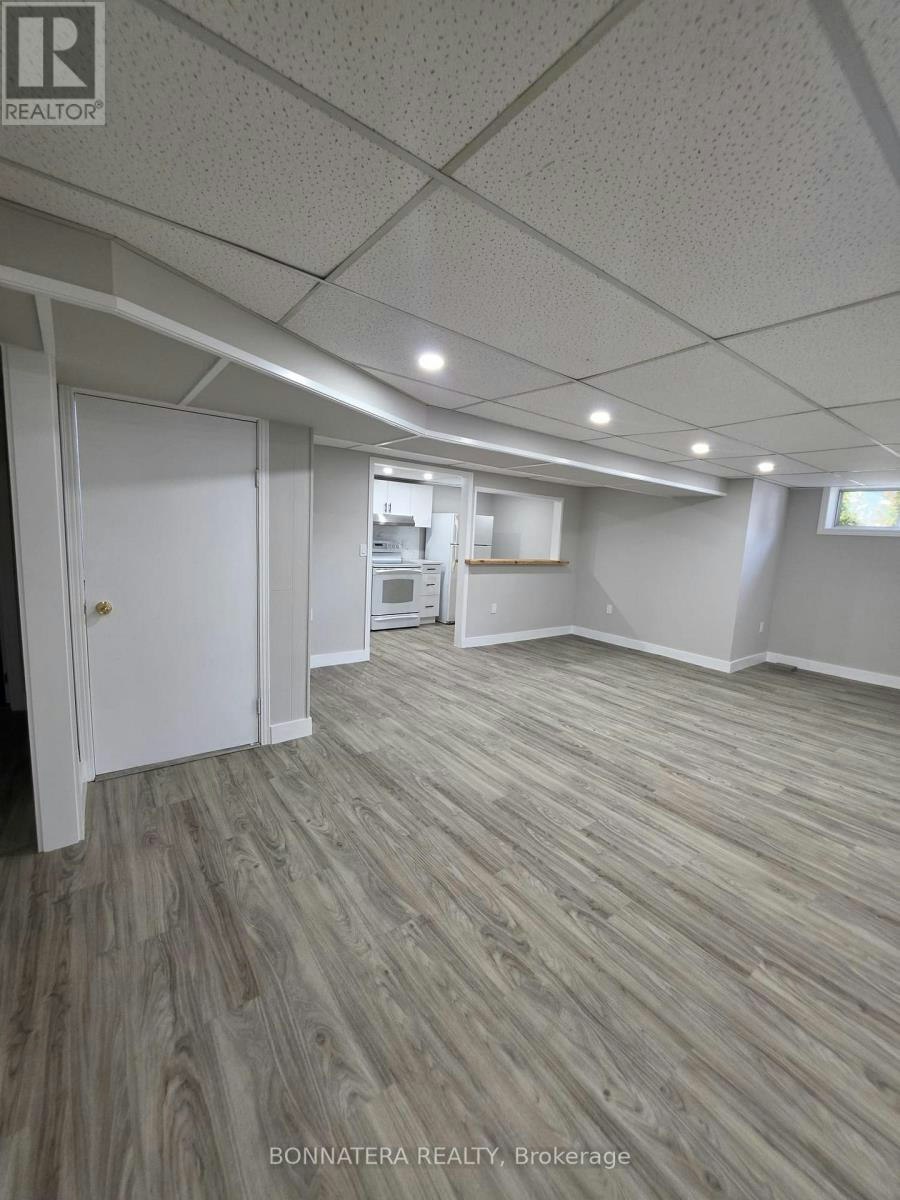 14 Northwood Drive, Brampton, ON, L6X 2L2 - 4