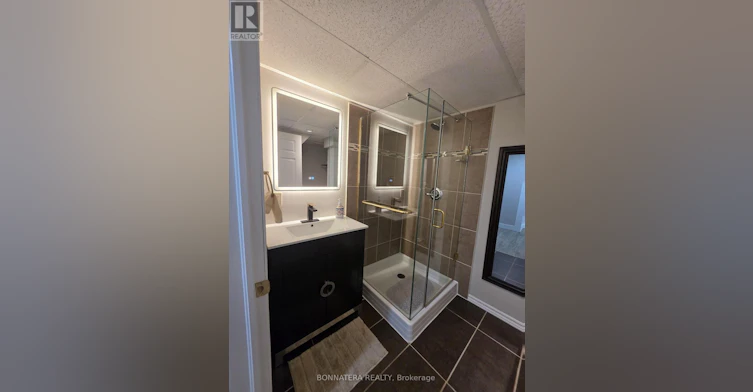 14 Northwood Drive, Brampton, ON, L6X 2L2 - 12
