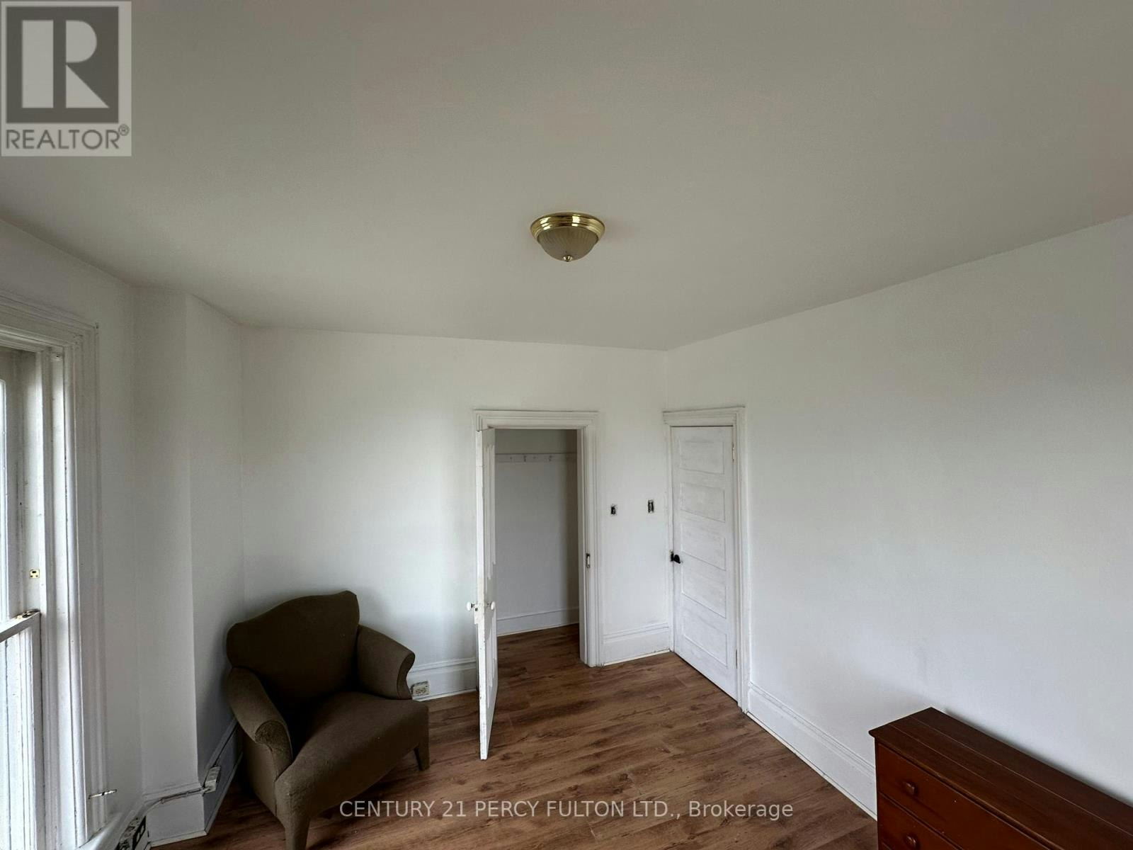 23 Glenelg Street W, Kawartha Lakes, ON, K9V 2T9 - 3