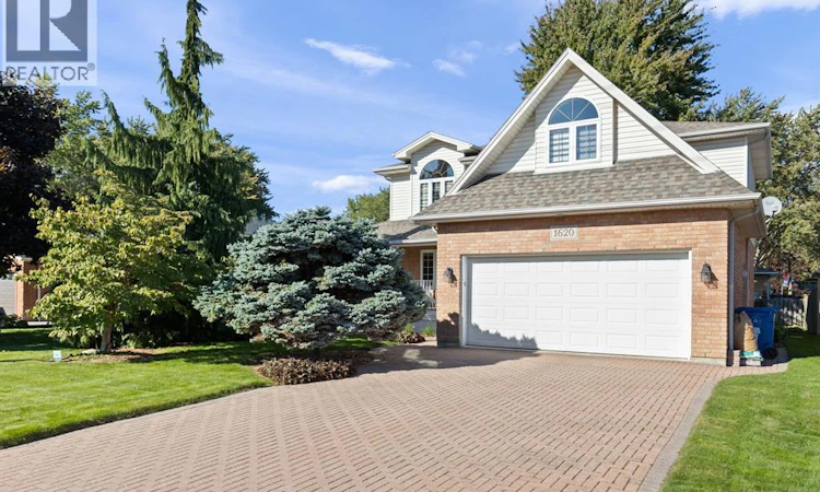 1620 Maple