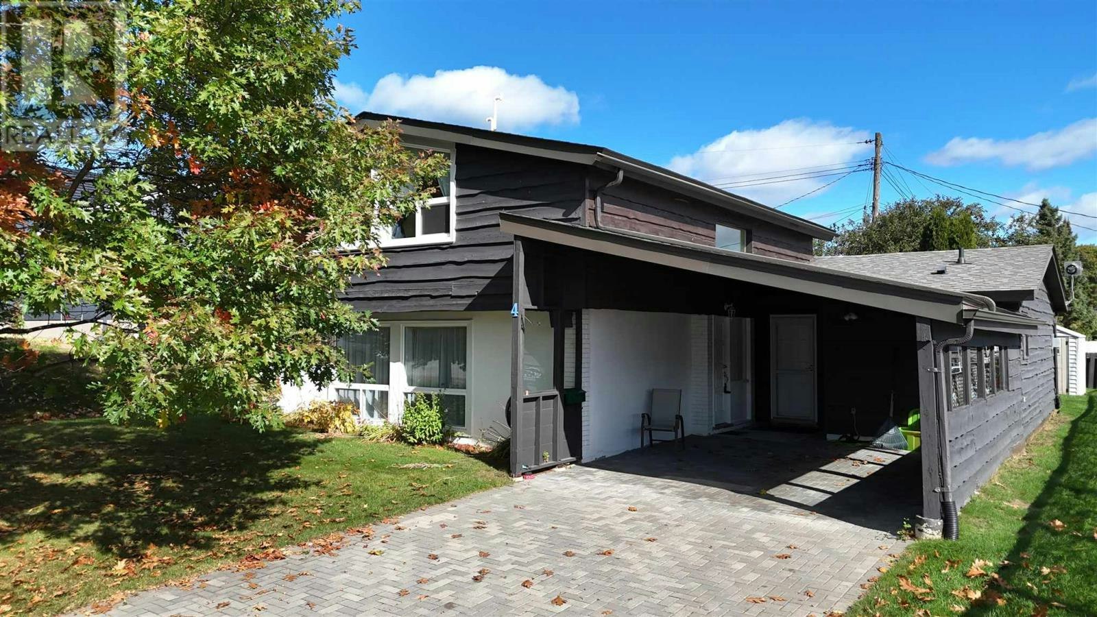 4 Timmins Road, Elliot Lake, ON, P5A 1K7