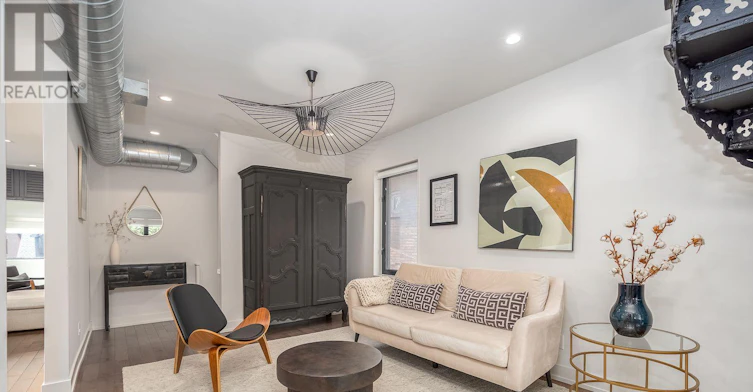A-185 Glenholme Avenue, Toronto, ON, M6E 3C5 - 2