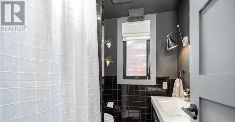 A-185 Glenholme Avenue, Toronto, ON, M6E 3C5 - 14