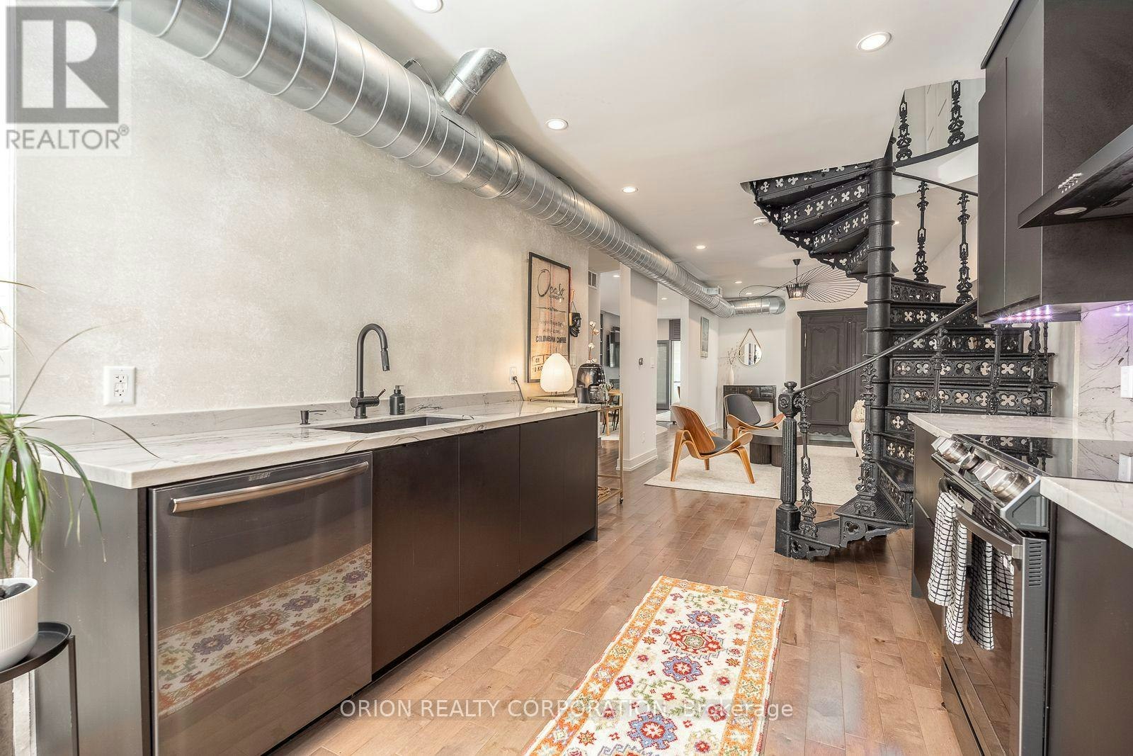 A-185 Glenholme Avenue, Toronto, ON, M6E 3C5 - 4