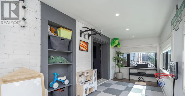 A-185 Glenholme Avenue, Toronto, ON, M6E 3C5 - 11