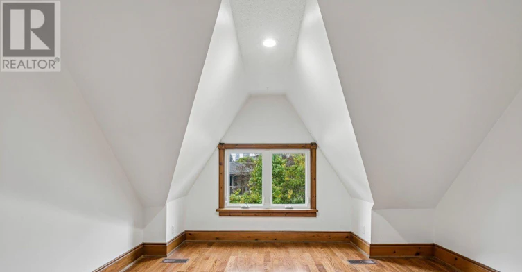 UPPER-297 Sumach Street, Toronto, ON, M5A 3K4 - 19