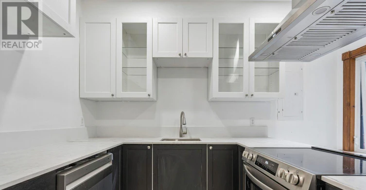 UPPER-297 Sumach Street, Toronto, ON, M5A 3K4 - 8