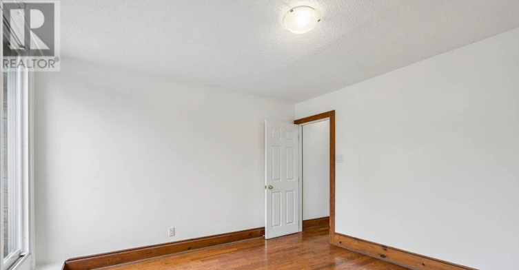 UPPER-297 Sumach Street, Toronto, ON, M5A 3K4 - 26