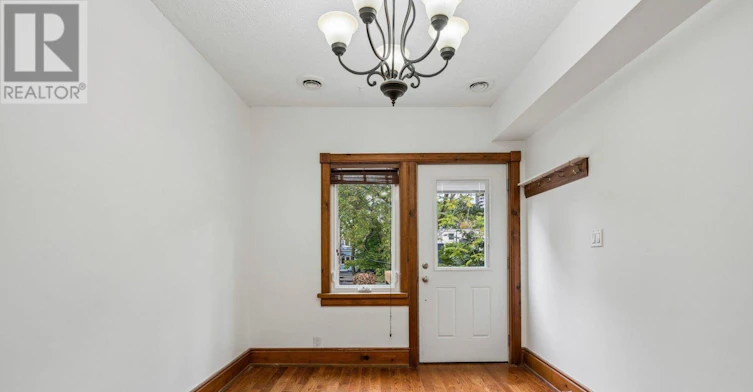 UPPER-297 Sumach Street, Toronto, ON, M5A 3K4 - 11