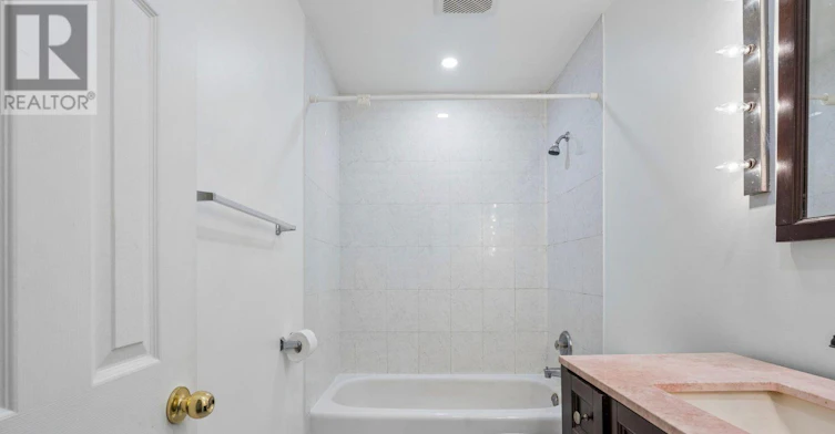 UPPER-297 Sumach Street, Toronto, ON, M5A 3K4 - 21