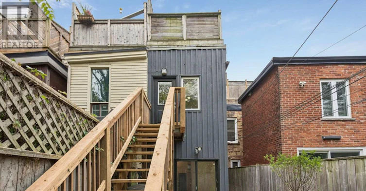 UPPER-297 Sumach Street, Toronto, ON, M5A 3K4 - 33