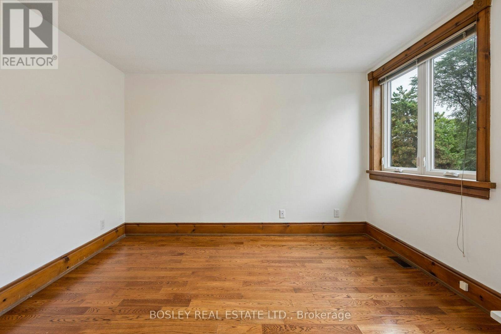 UPPER-297 Sumach Street, Toronto, ON, M5A 3K4 - 24