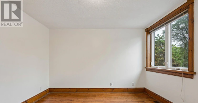 UPPER-297 Sumach Street, Toronto, ON, M5A 3K4 - 24
