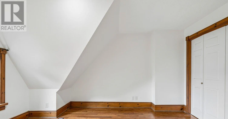 UPPER-297 Sumach Street, Toronto, ON, M5A 3K4 - 16