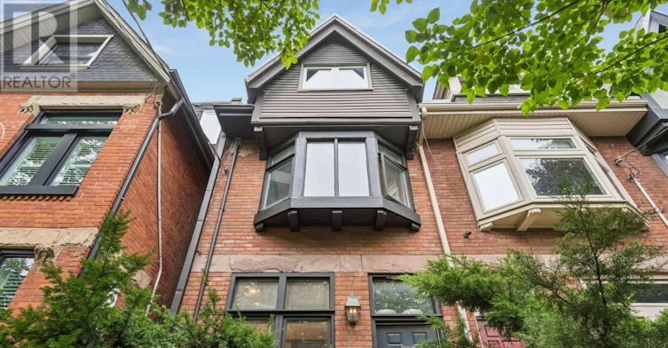 UPPER-297 Sumach Street, Toronto, ON, M5A 3K4