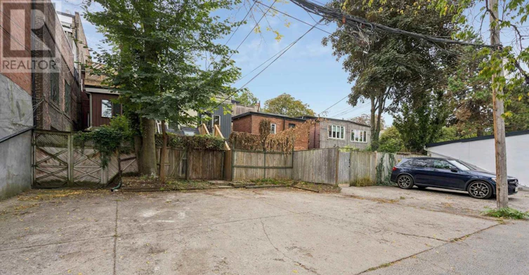 UPPER-297 Sumach Street, Toronto, ON, M5A 3K4 - 34