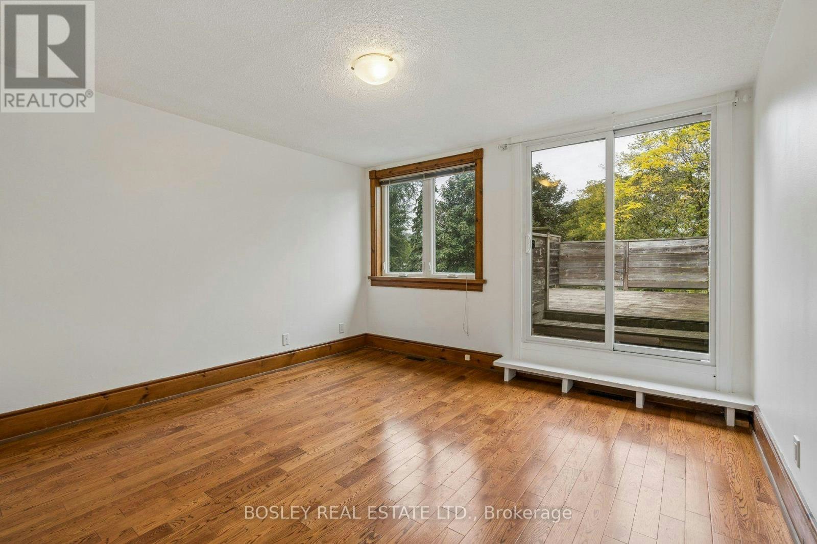 UPPER-297 Sumach Street, Toronto, ON, M5A 3K4 - 23