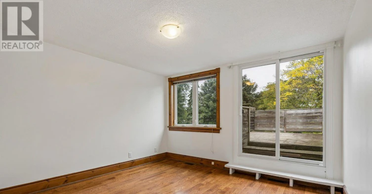 UPPER-297 Sumach Street, Toronto, ON, M5A 3K4 - 23