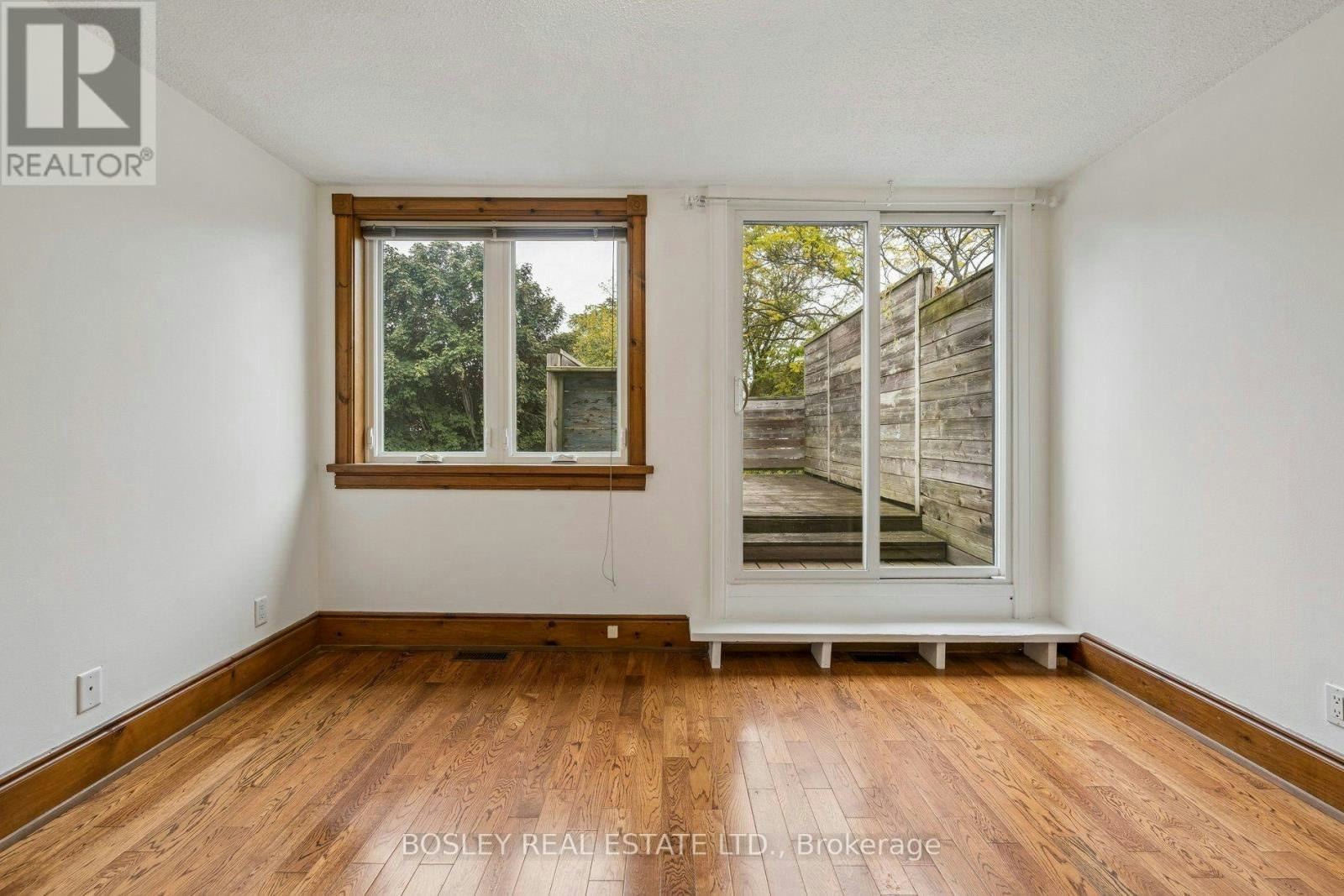 UPPER-297 Sumach Street, Toronto, ON, M5A 3K4 - 25