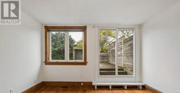 UPPER-297 Sumach Street, Toronto, ON, M5A 3K4 - 25