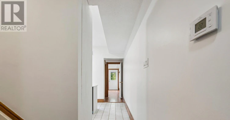 UPPER-297 Sumach Street, Toronto, ON, M5A 3K4 - 4