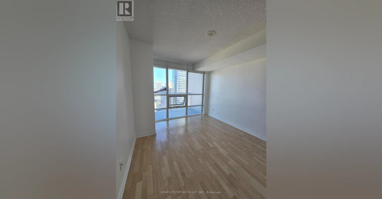 2404-761 Bay Street, Toronto, ON, M5G 2R2 - 7