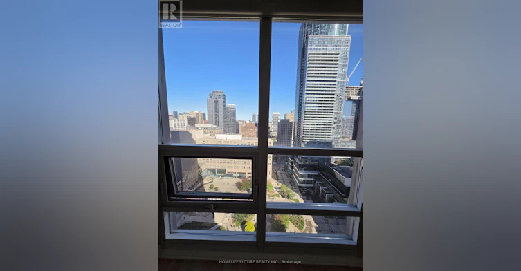 2404-761 Bay Street, Toronto, ON, M5G 2R2 - 11