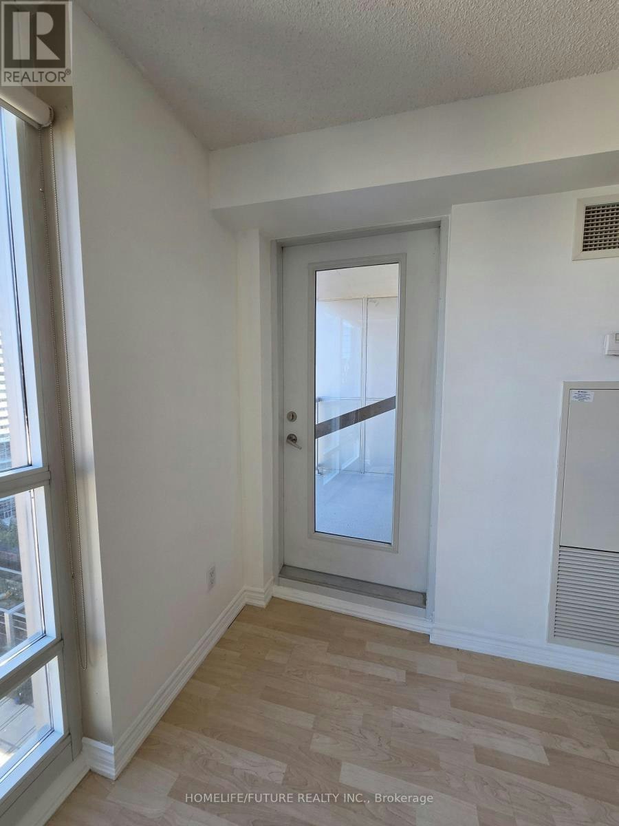 2404-761 Bay Street, Toronto, ON, M5G 2R2 - 12