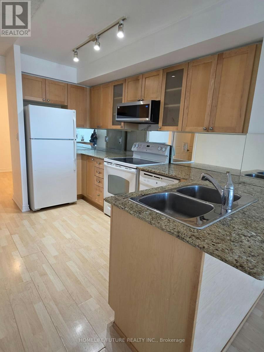2404-761 Bay Street, Toronto, ON, M5G 2R2 - 14