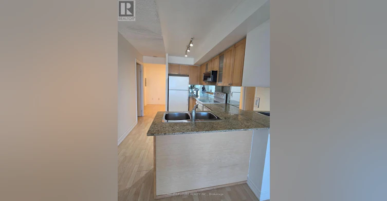 2404-761 Bay Street, Toronto, ON, M5G 2R2 - 13