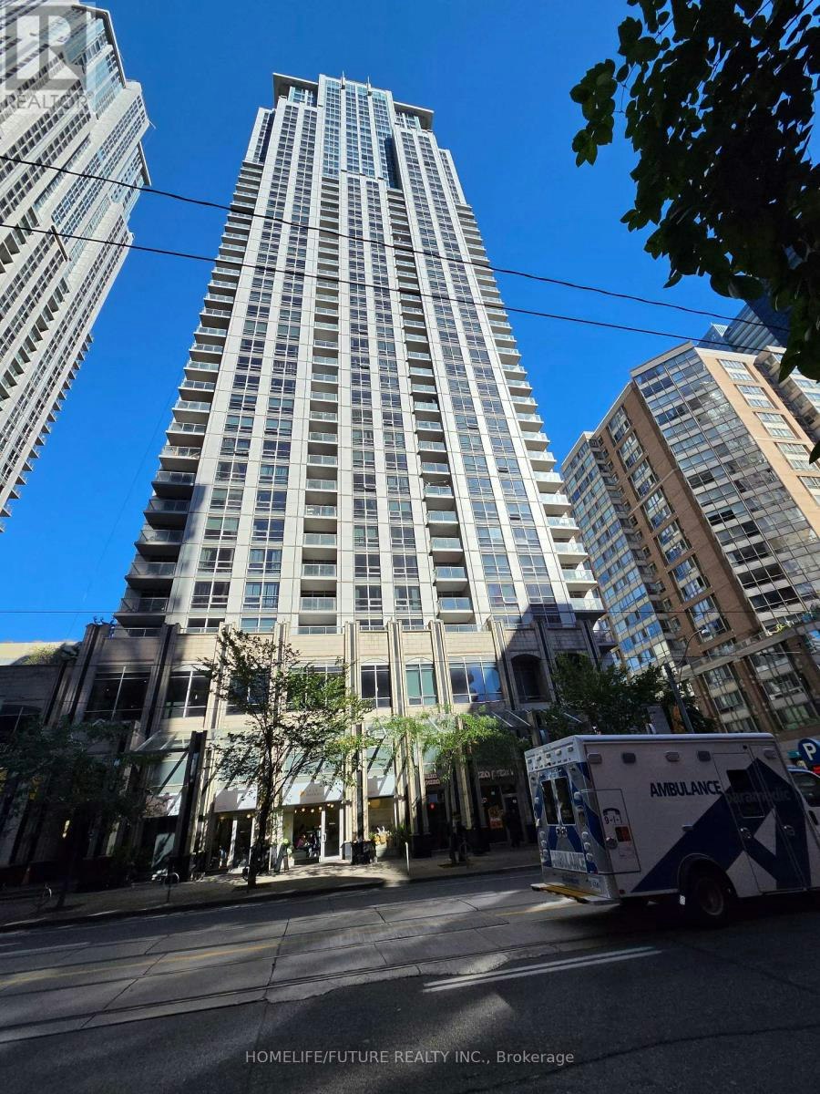 2404-761 Bay Street, Toronto, ON, M5G 2R2 - 2
