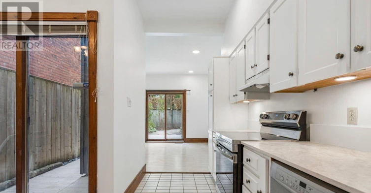MAIN-297 Sumach Street, Toronto, ON, M5A 3K4 - 18
