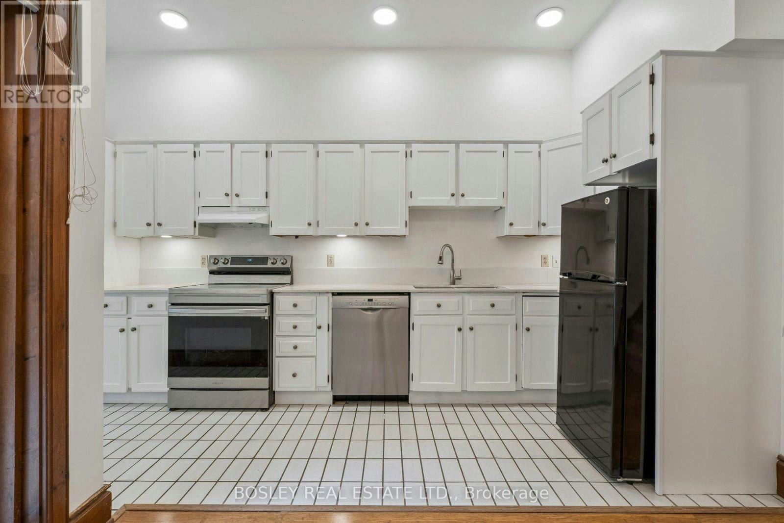 MAIN-297 Sumach Street, Toronto, ON, M5A 3K4 - 14
