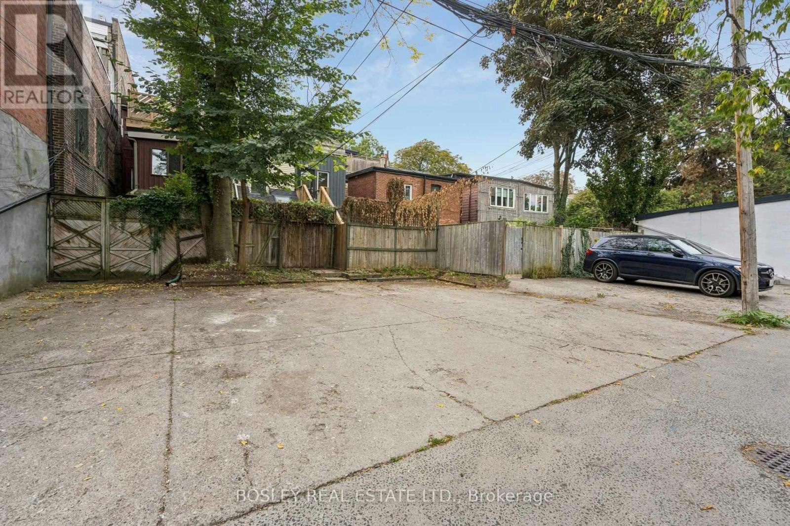 MAIN-297 Sumach Street, Toronto, ON, M5A 3K4 - 33
