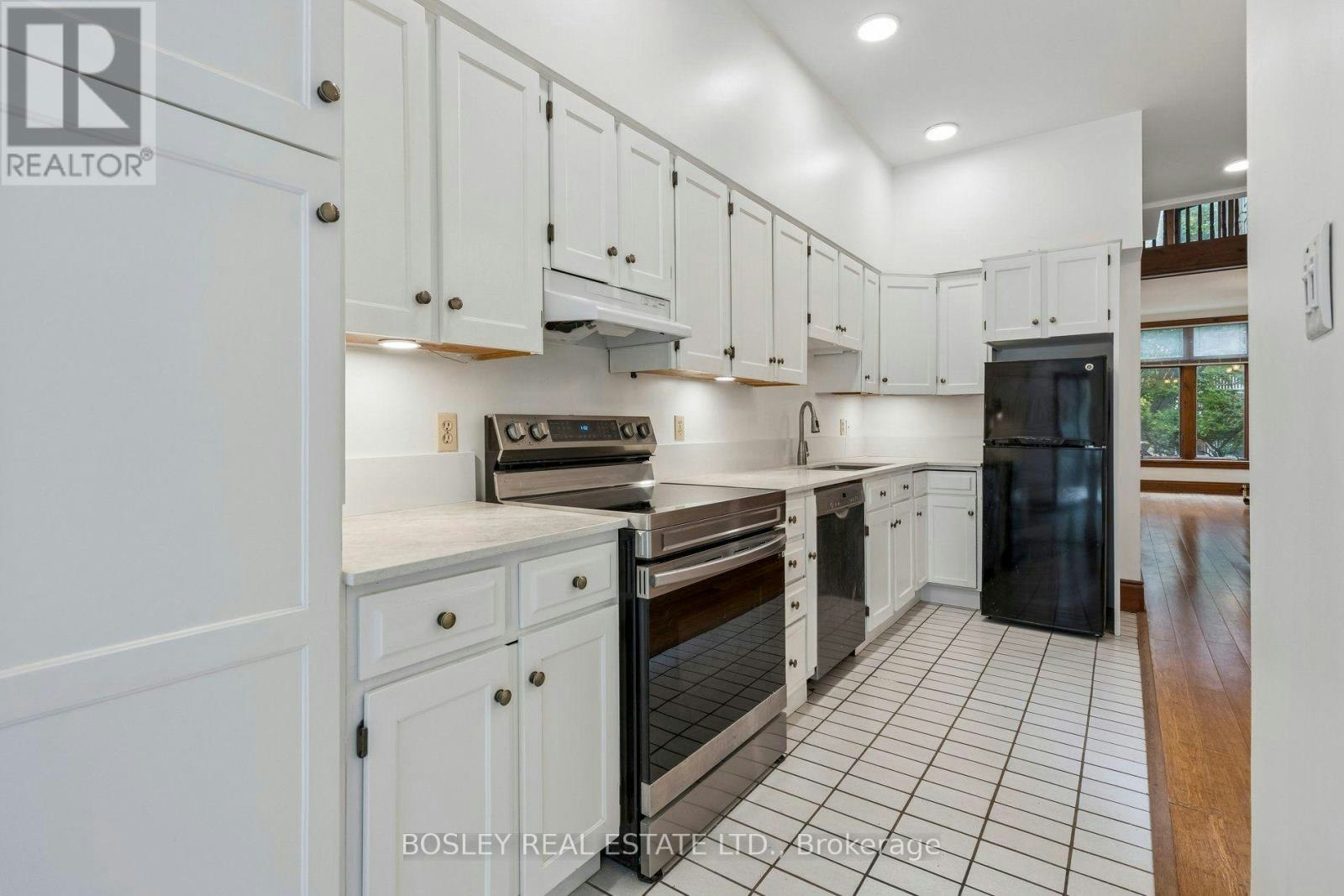 MAIN-297 Sumach Street, Toronto, ON, M5A 3K4 - 17