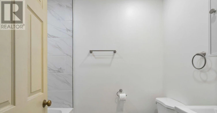 MAIN-297 Sumach Street, Toronto, ON, M5A 3K4 - 24