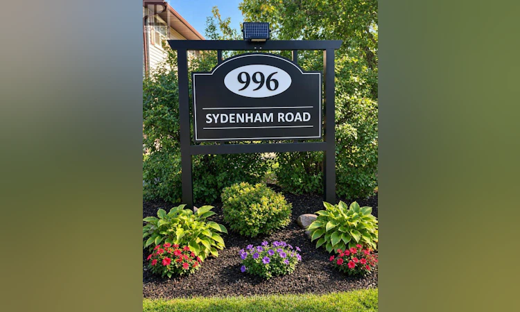 42-996 Sydenham Road