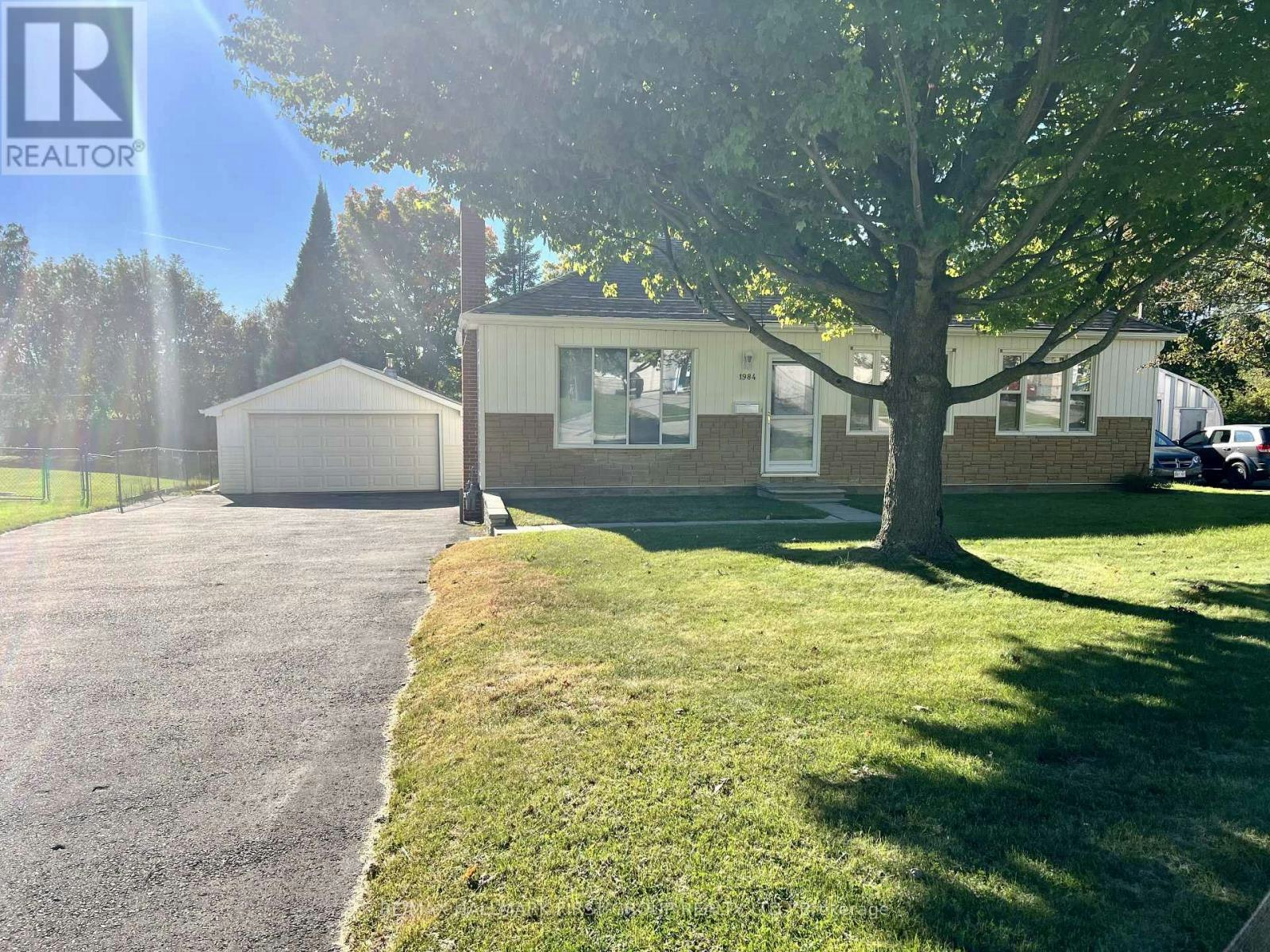 1984 Glendale Drive, Pickering, ON, L1V 1V7 - 3