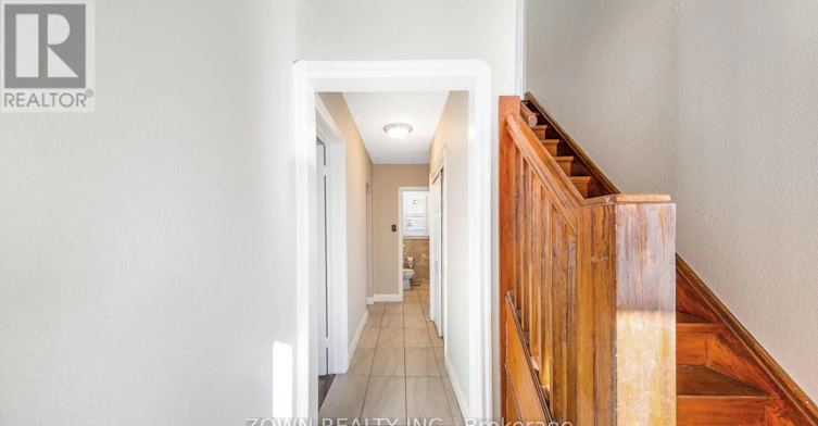MAIN-63 Biscayne Boulevard, Toronto, ON, M1R 1A1 - 9