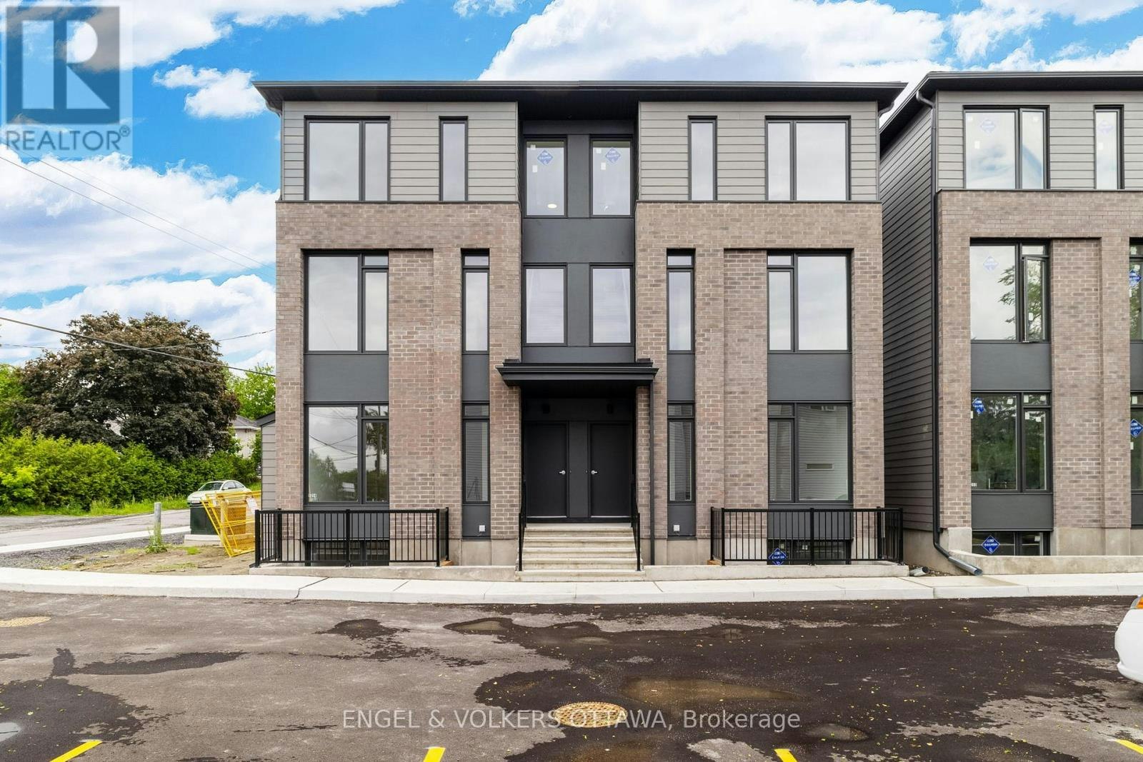 F-1260 Marenger Street, Ottawa, ON, K1C 1S2