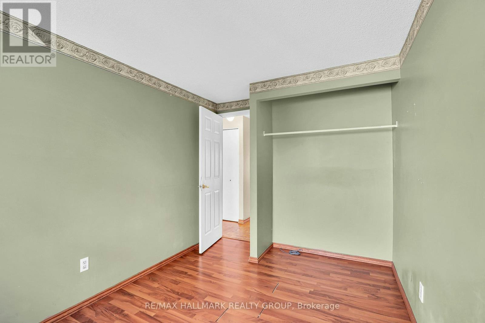 924 Dynes Road, Ottawa, ON, K2C 0G8 - 8