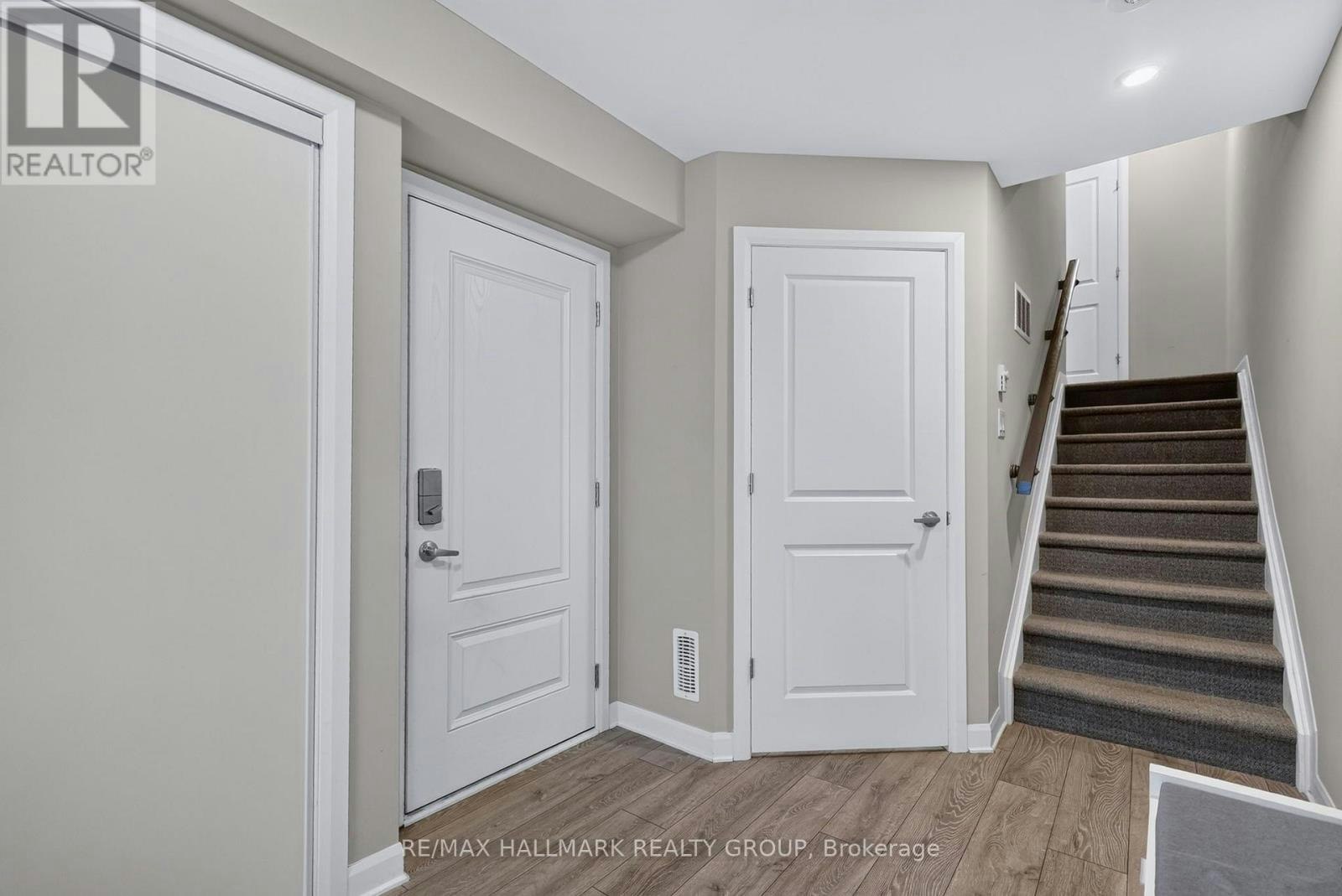 131 Attwell Private, Ottawa, ON, K2K 0P6 - 7