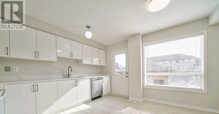 75 Selkirk Drive, Richmond Hill, ON, L4B 4S4 - 6