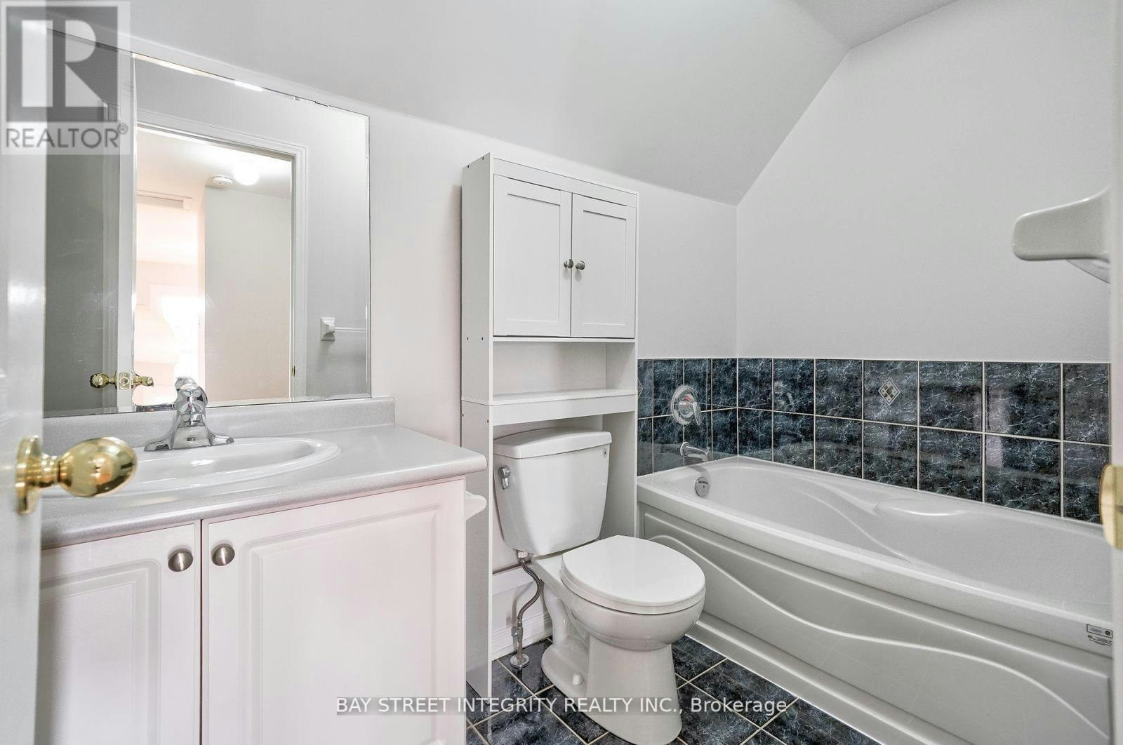 75 Selkirk Drive, Richmond Hill, ON, L4B 4S4 - 15