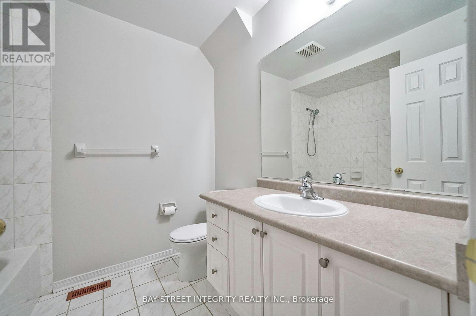 75 Selkirk Drive, Richmond Hill, ON, L4B 4S4 - 12