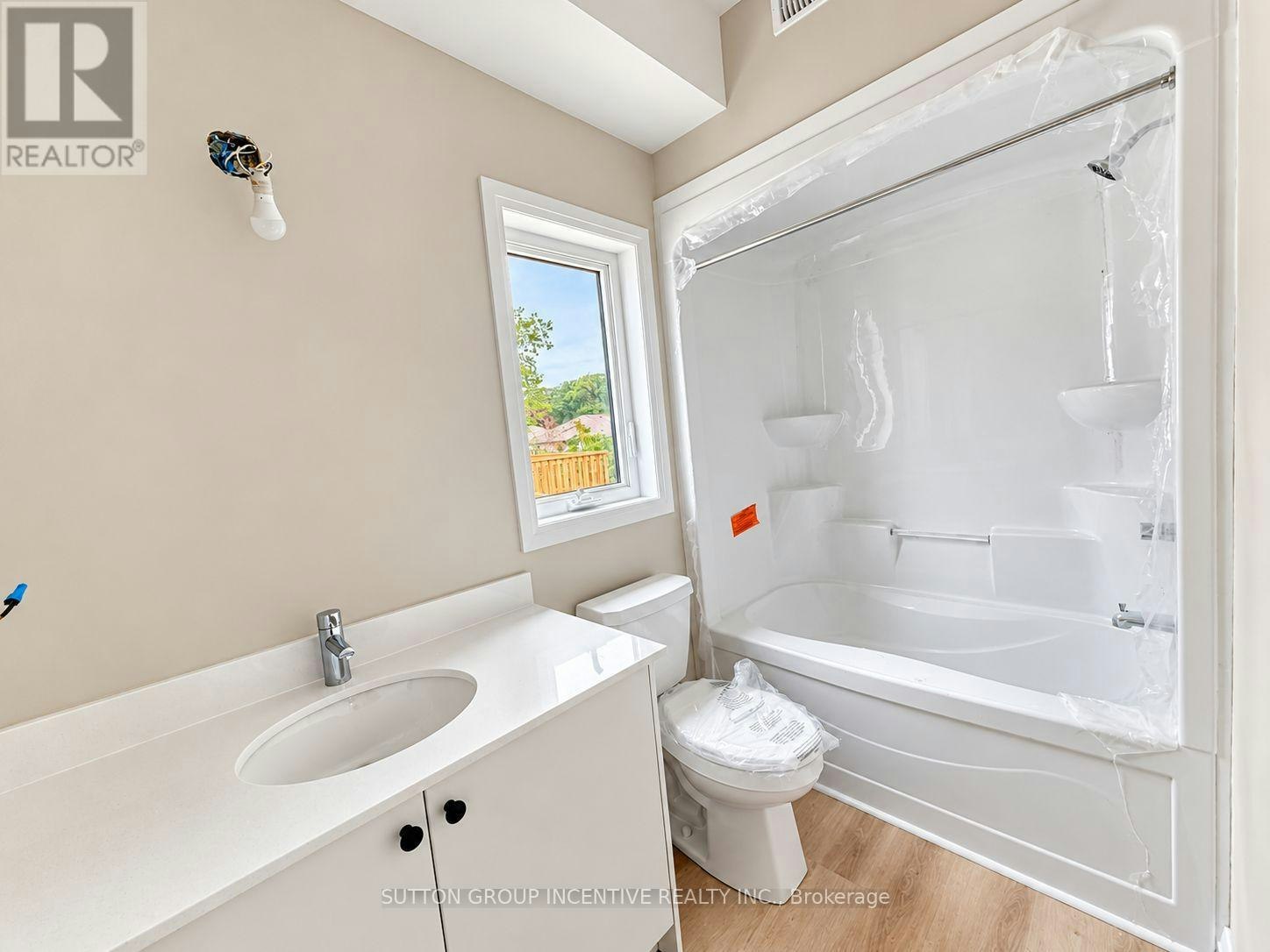7-1 Riverdale Drive, Wasaga Beach, ON, L9Z 1E9 - 11