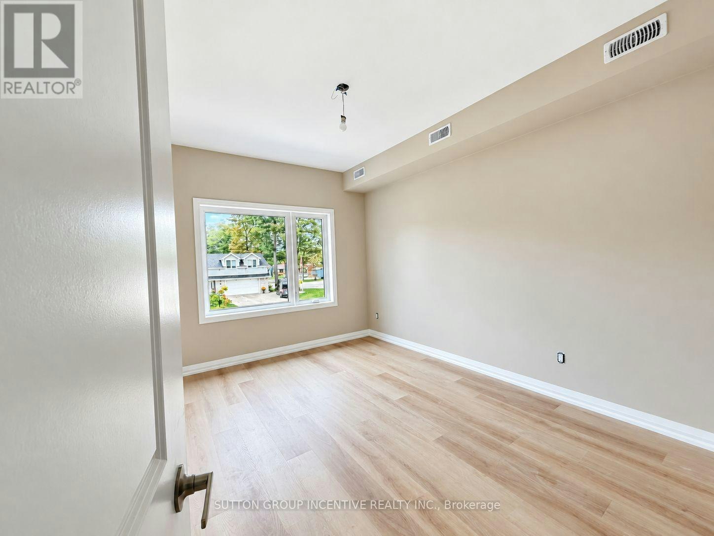 7-1 Riverdale Drive, Wasaga Beach, ON, L9Z 1E9 - 7