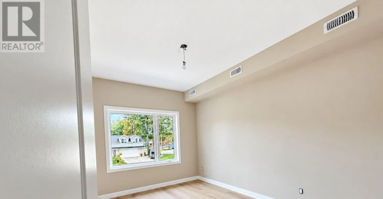 7-1 Riverdale Drive, Wasaga Beach, ON, L9Z 1E9 - 7